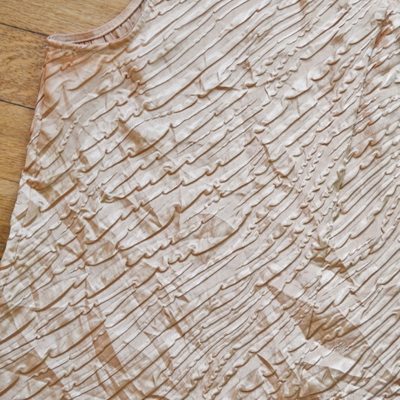 Vintage 80's Metallic Gold Tank Top - Picture 3 of 4